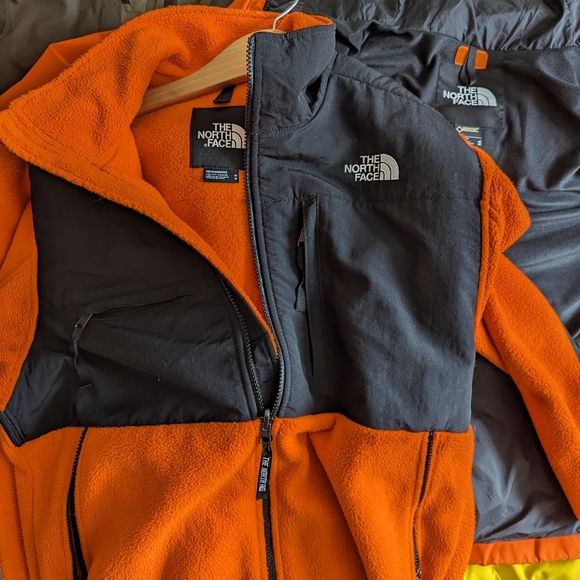 The North Face Denali zip-up Persian Orange 🍊🧡 - Picture 6 of 10